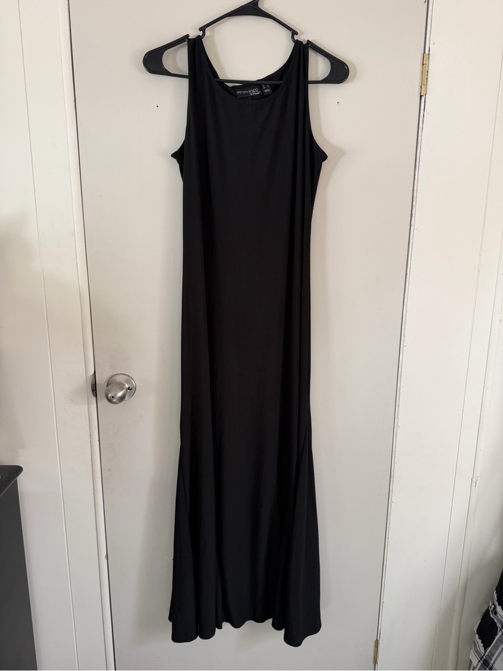 Attitudes by Renee Black Sleeveless Maxi Dress